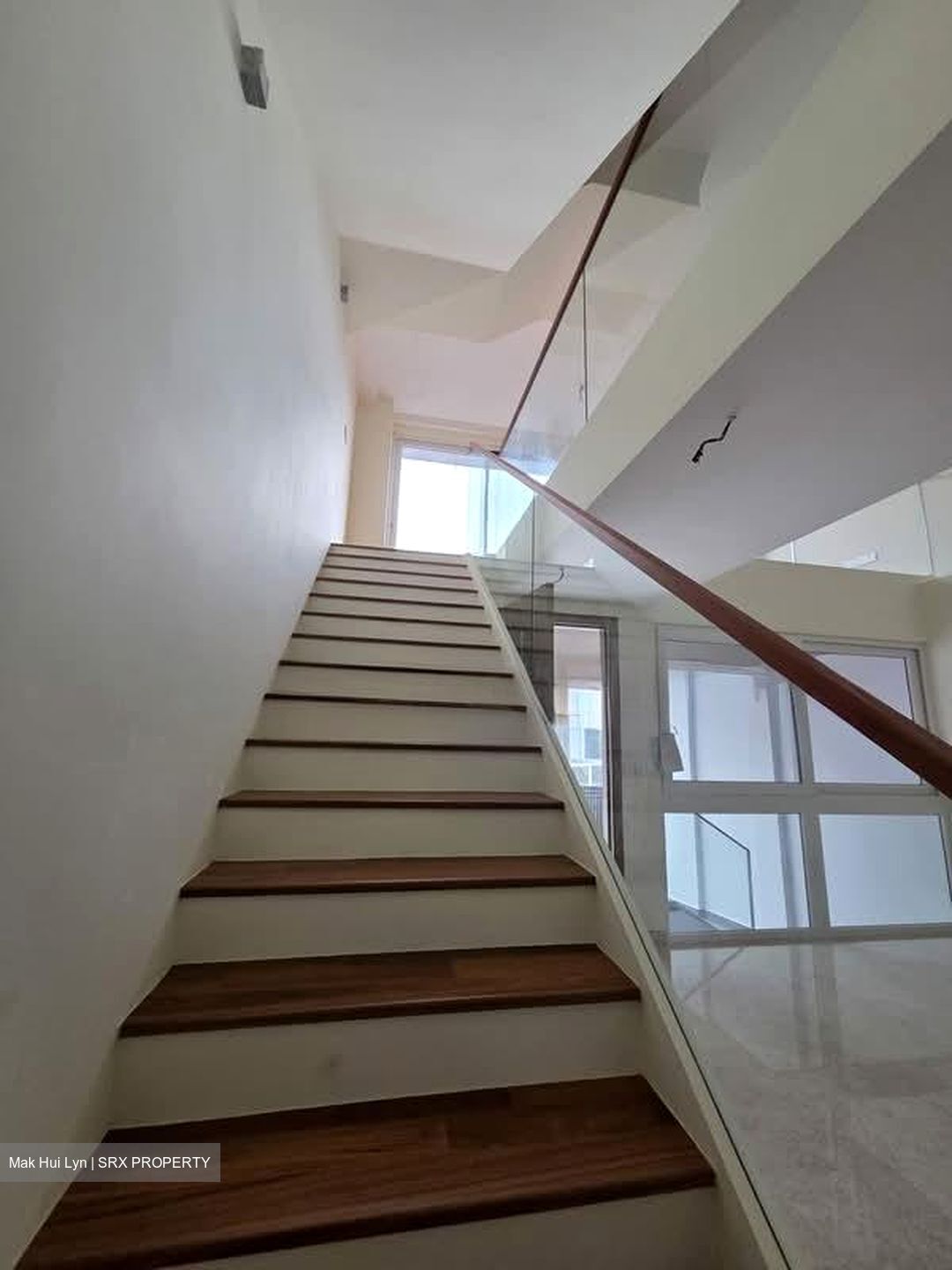 Opera Estate (D15), Terrace #600260981